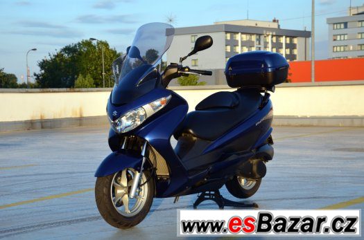 Suzuki Burgman AN 200