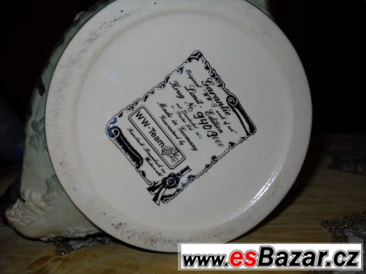 Krásný luxusní starý velký porcelánový korbel s víkem značen