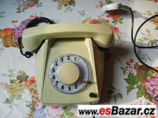 telefon-s-otocnym-cifernikem
