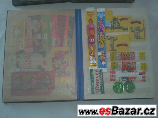 Obaly od žvýkaček cca400ks.,2 alba. Obaly od žvýkaček cca400ks.,2 alba.