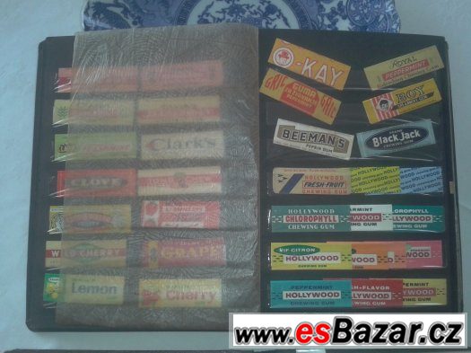 Obaly od žvýkaček cca400ks.,2 alba. Obaly od žvýkaček cca400ks.,2 alba.