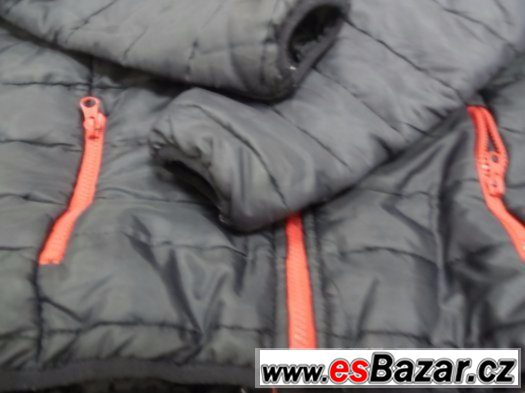 ZACHOVALÁ ZIMNÍ BUNDA+JEDNA ZDARMA ZACHOVALÁ ZIMNÍ BUNDA+JEDNA ZDARMA