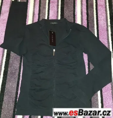 Černá mikina na zip = GARANCE DORUČENÍ DO VÁNOC