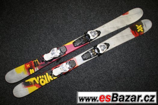 kvalitni-juniorske-freestyle-lyze-volkl-v-delce-118-cm