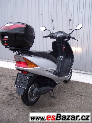 Honda Lead 100 (2003) SLEVA DO KONCE ROKU