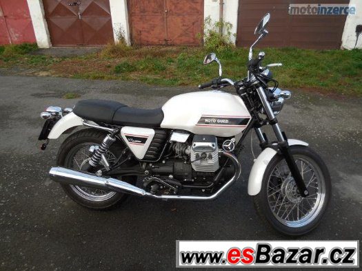 moto-guzzi-v7-classic