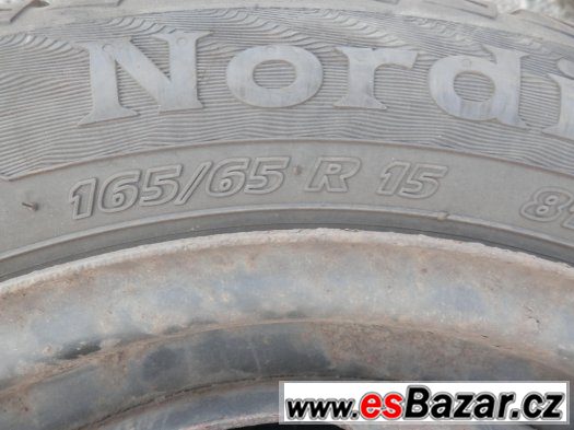 Mercedes Benz A 4 zimní kola 165/65R15