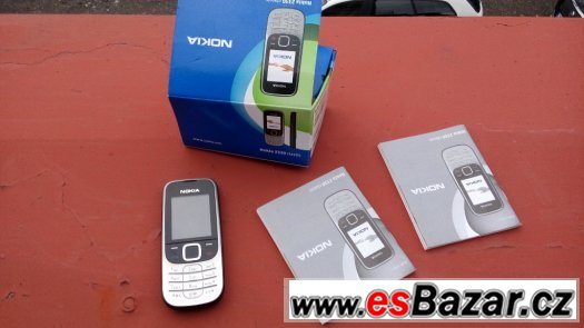 mobilni-telefon-mobil-nokia-2330-stribrny-classic