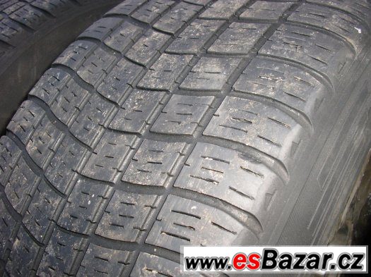 Prodám obuté zimní kola na BMW 16tky cena:1600kč. Prodám obuté zimní kola na BMW 16tky cena:1600kč.
