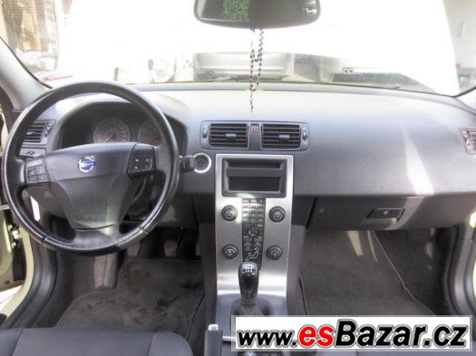 VOLVO S40, 1. MAJITEL, ČR, SERVISOVANÉ