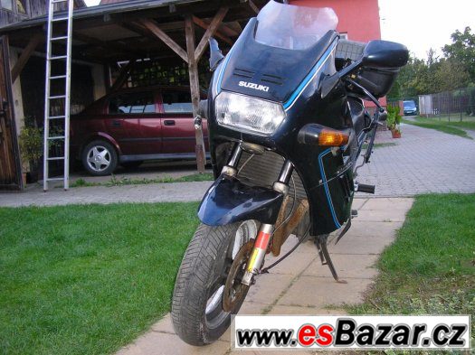 Prodám nahrádní díly na SUZUKI GSX 1100 F Rok 1995