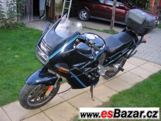 Prodám nahrádní díly na SUZUKI GSX 1100 F Rok 1995