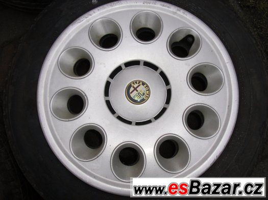 Prodám kola na ALFA ROMEO 15tky obuté na zimních gumách Prodám kola na ALFA ROMEO 15tky obuté na zimních gumách