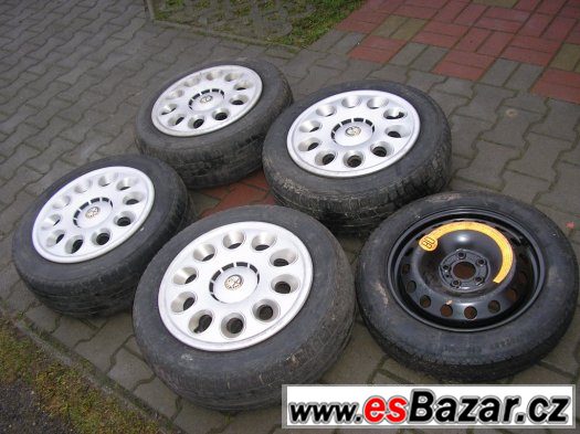 Prodám kola na ALFA ROMEO 15tky obuté na zimních gumách Prodám kola na ALFA ROMEO 15tky obuté na zimních gumách