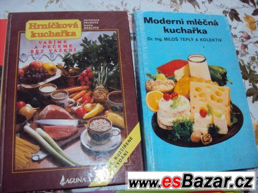 kucharky-kucharske-sesity-s-recepty-a-kniha-trvalky