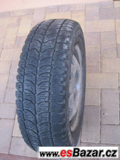 Zimní pneu na disku 165/70 R13