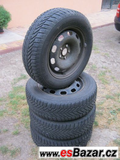Zimní pneu na discích 195/65 R15