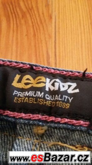Prodám jeans zn, LEE vel. 116 modré, na holčičku Prodám jeans zn, LEE vel. 116 modré, na holčičku