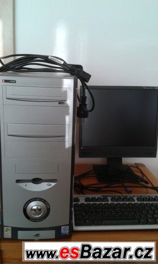 PC Comfor s LCD 15“, Win XP, klávesnice, kabely, hry a SW