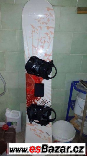 Prodám  snowboard