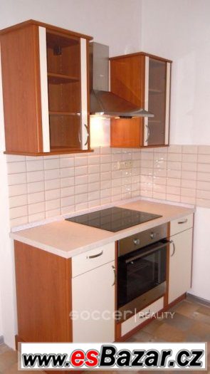 Pronájem nově rekonstruovaného bytu 2+1, 77 m2, Hradec Králo