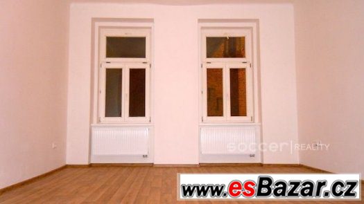 Pronájem nově rekonstruovaného bytu 2+1, 77 m2, Hradec Králo