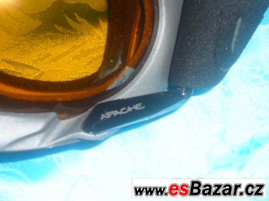 nové  lyžařské brýle Uvex Apache