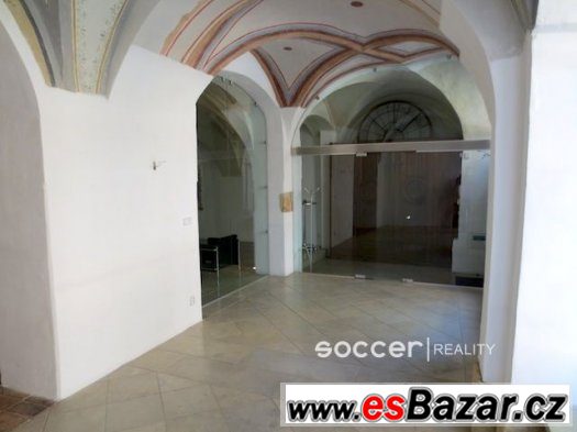 Pronájem reprezentativního obchodu, 130 m2, Hradec Králové -