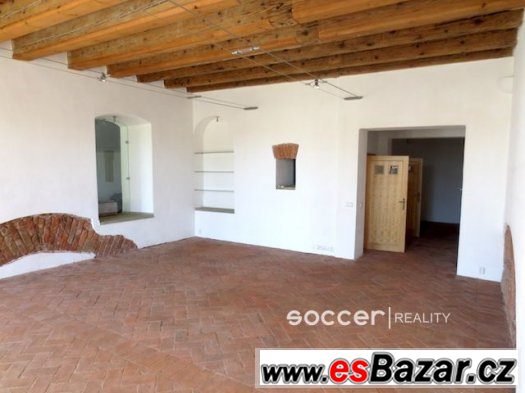 Pronájem reprezentativního obchodu, 130 m2, Hradec Králové - Pronájem reprezentativního obchodu, 130 m2, Hradec Králové -