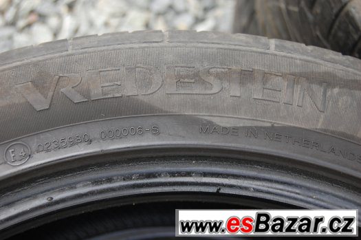 235/45ZR18 VREDESTEIN, 2ks, vzorek 3-4mm, záruka 235/45ZR18 VREDESTEIN, 2ks, vzorek 3-4mm, záruka