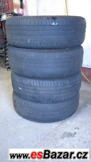 Pneu Michelin 205/55/R17