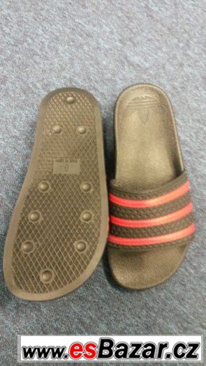 Pantofle ADIDAS černo-červené