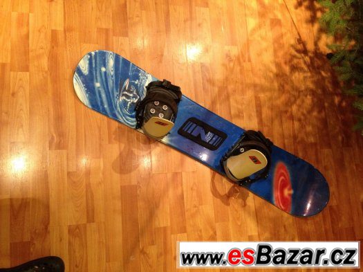 Prodám snowboard, málo používaný,