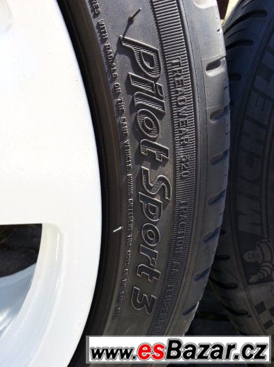Originál ALU Audi RS6 R19 + Michelin 245/40R19 Originál ALU Audi RS6 R19 + Michelin 245/40R19