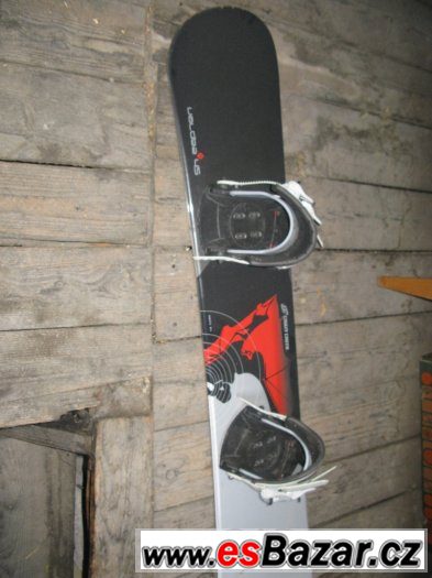 Snowboard značkový, nový