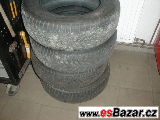 Zimní pneu 195/65R15