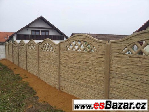 Betonový plot pískovcový
