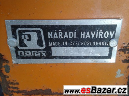Hoblovací zařízení-hoblovka Narex pro tovarní cirkulárky řad