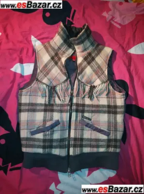 Prodam zimni vestu. Znacky Firetrap dovoz Anglie 