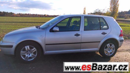 VW Golf 1.6 75KW automat