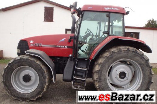 Kolový traktor Case IH