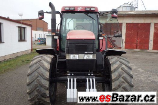 Kolový traktor Case IH