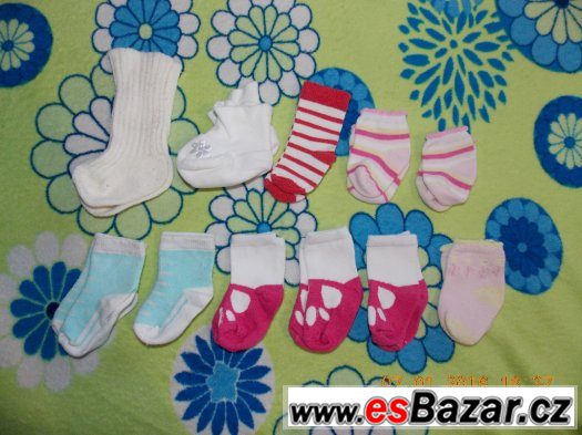 Ponožky pro novorozeňátko