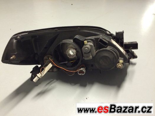 Přední levé světlo Nissan Primera P12 Přední levé světlo Nissan Primera P12
