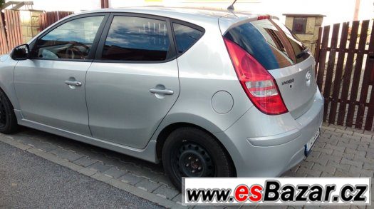 Hyundai i30 - stále v záruce