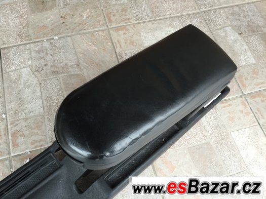 Prodám černou koženou loketku Passat B5 Prodám černou koženou loketku Passat B5