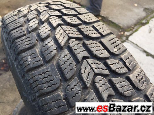 Prodám 4ks pneu a disky Peugeot/Citroen Prodám 4ks pneu a disky Peugeot/Citroen