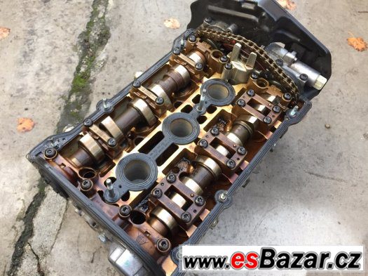 Prodám hlavu válců 2.8 V6