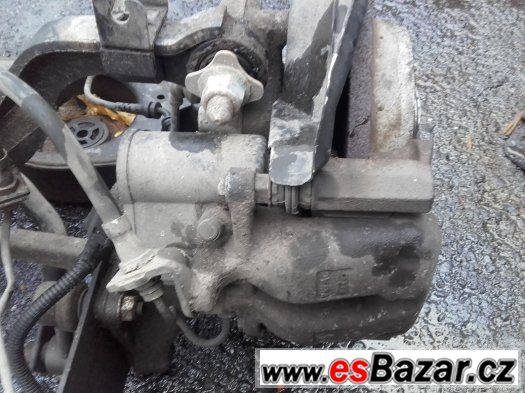 vw passat 3c B6 zadní náprava zadní brzdiče kotouče ramena vw passat 3c B6 zadní náprava zadní brzdiče kotouče ramena