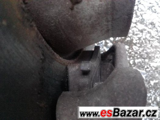 vw passat 3c B6 zadní náprava zadní brzdiče kotouče ramena vw passat 3c B6 zadní náprava zadní brzdiče kotouče ramena